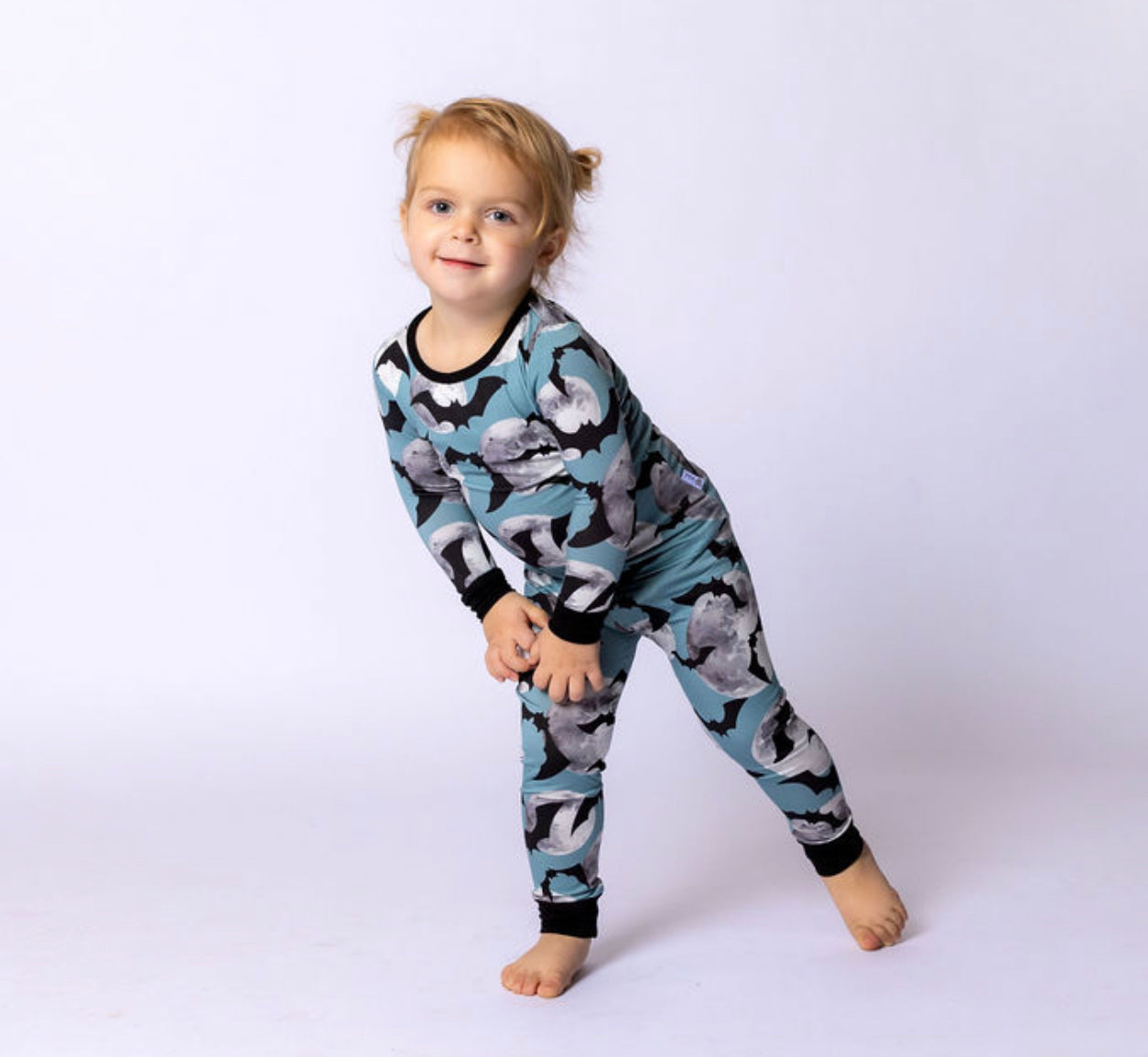 Go Bat to Sleep Two Piece Kid's Jammie Set *read description