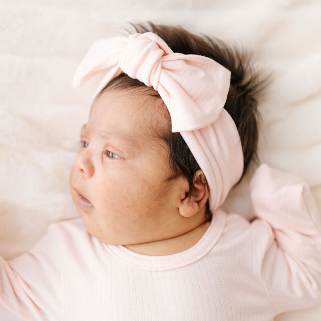 Carnation Ribbed Bow