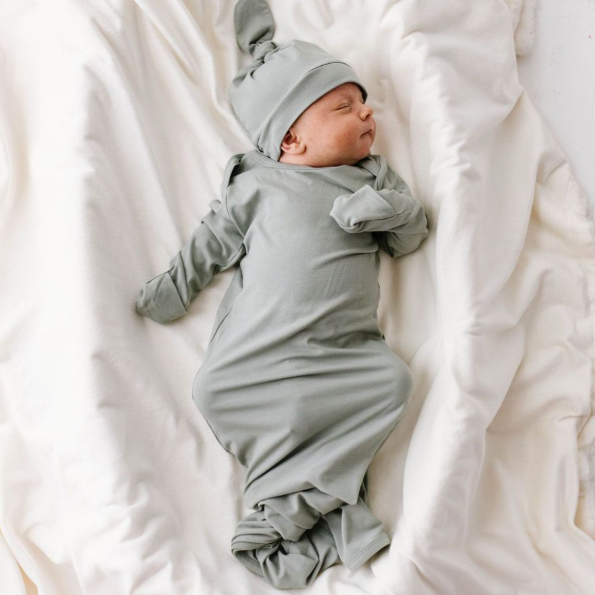 Seagrass Mini Ribbed Knotted Gown & Beanie