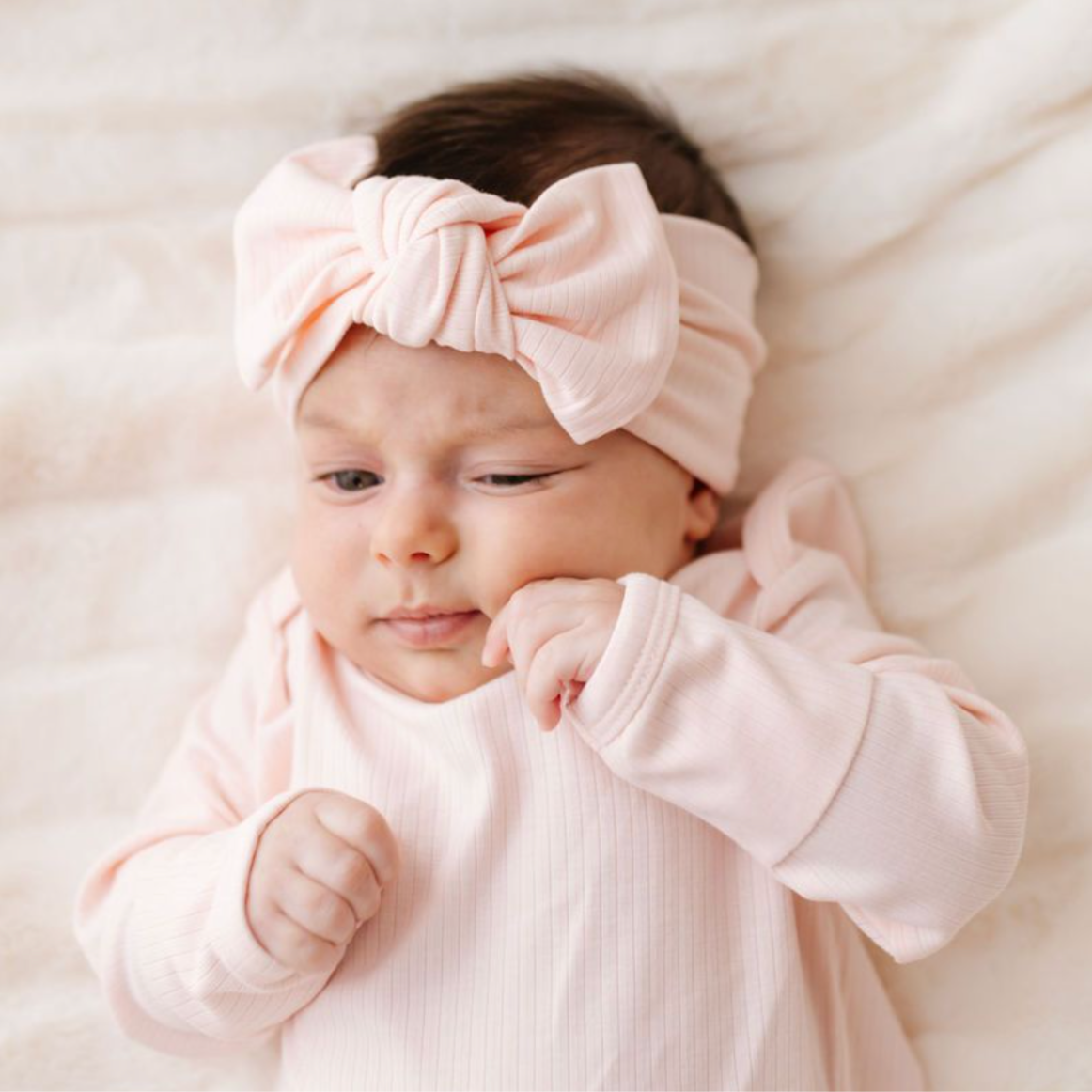 Carnation Ribbed Bow