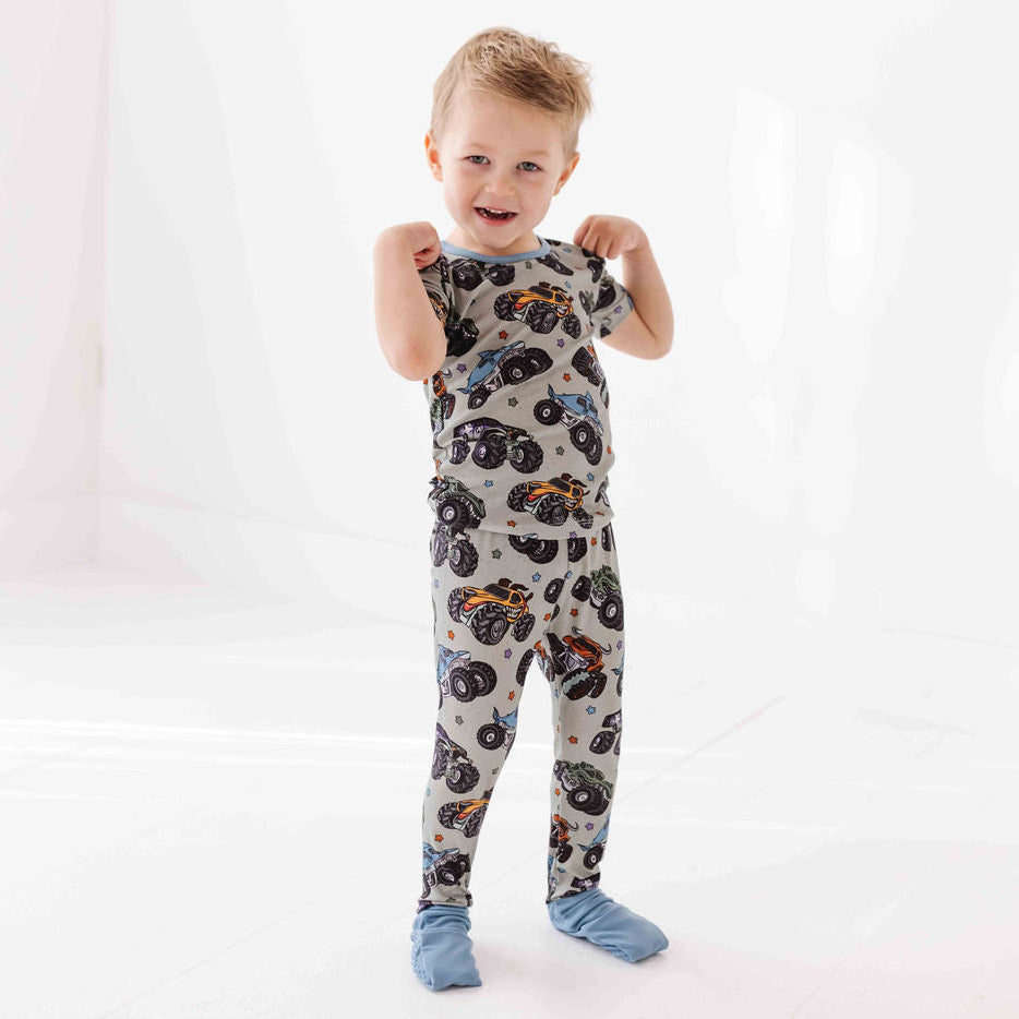 Wild Wheels All Wrapped Up Two-Piece Set