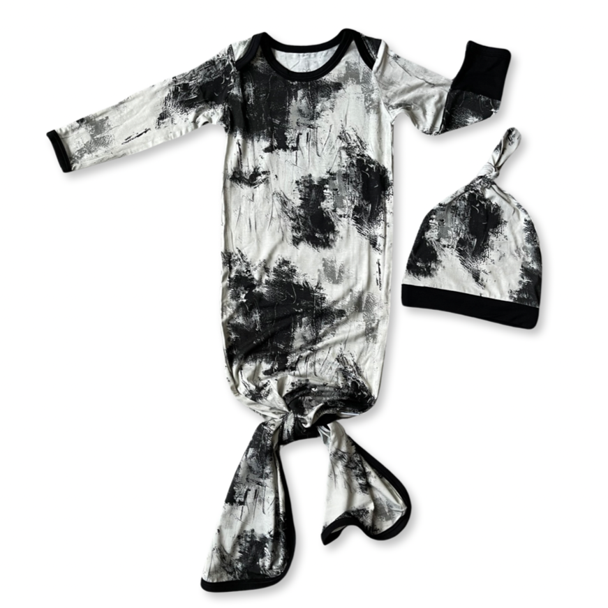 Caden & Crew Black Art for Autism Knotted Gown & Beanie