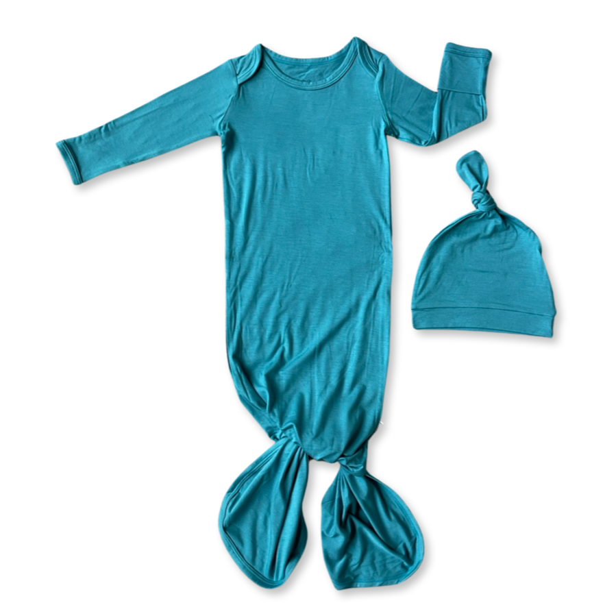 Pout Fish Knotted Gown & Beanie