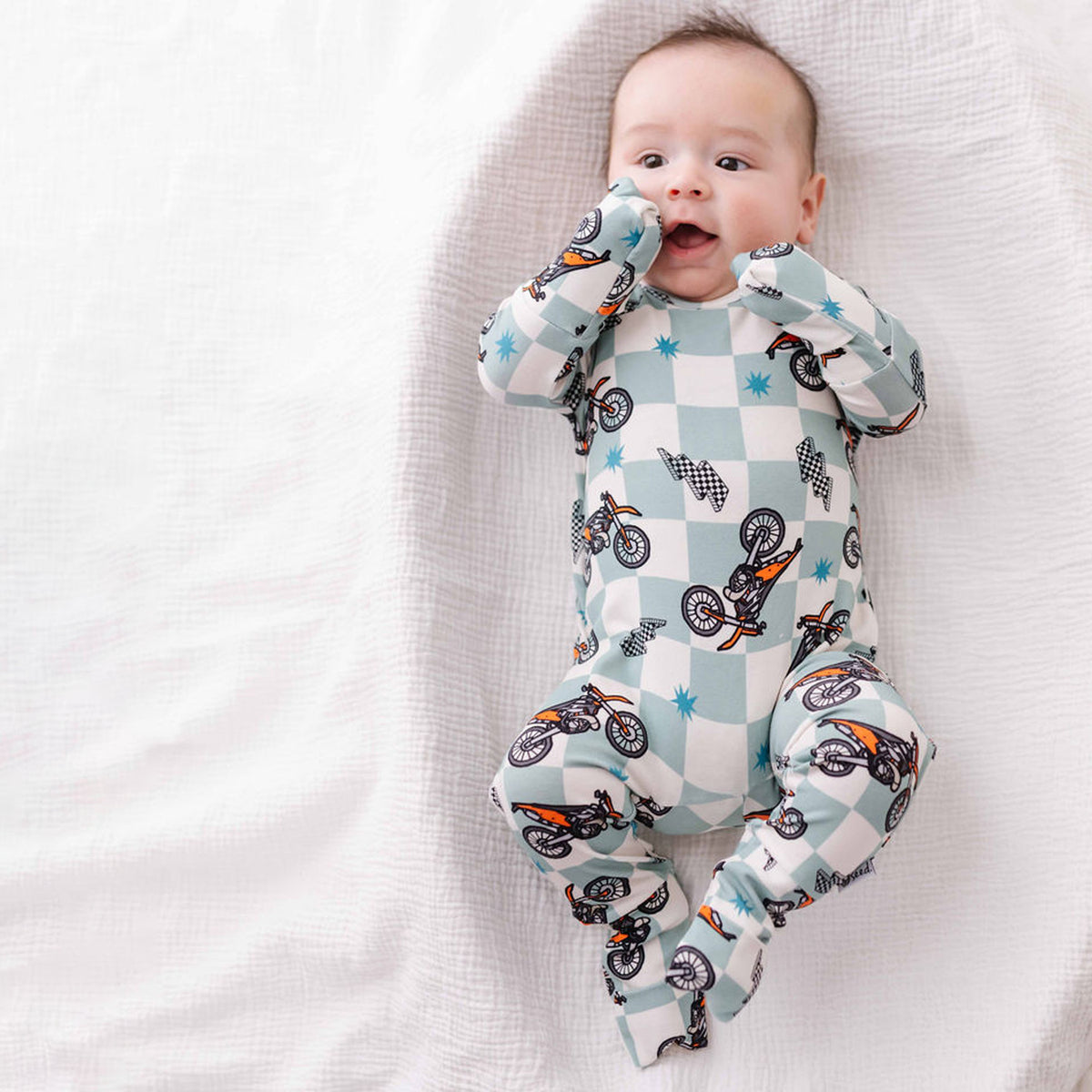 Simple Seed Baby - Bamboo Baby, Rompers, pajamas, Shower Gifts, romper