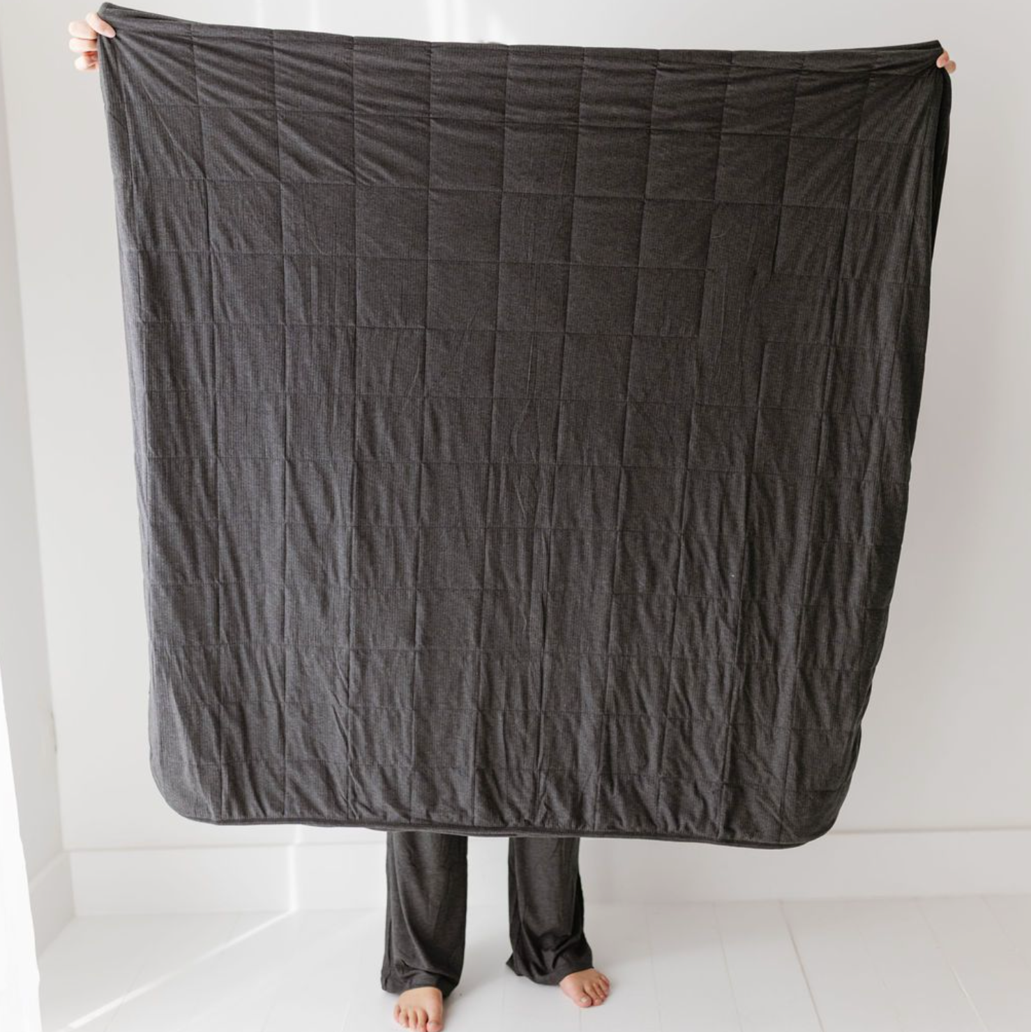 Pepper Ribbed Luxe Plush Nuzzle