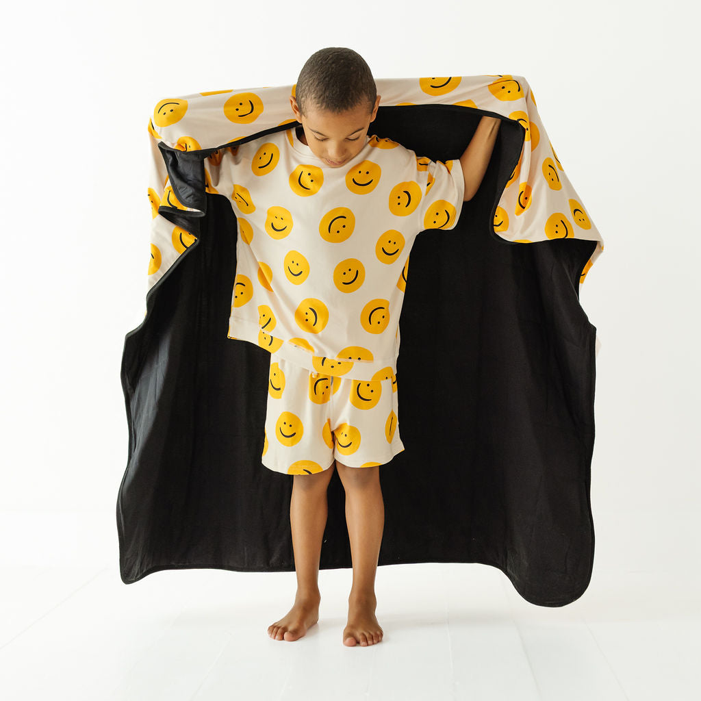 Happy & You Know It Luxe Plush Nuzzle Blanket