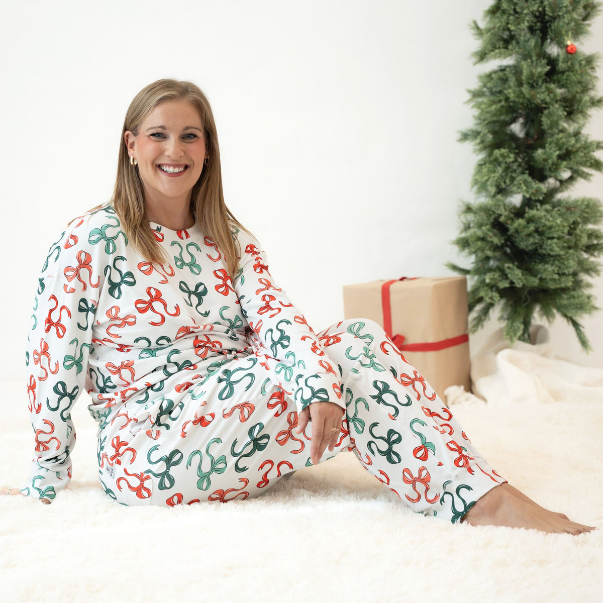 Bows of Holly Long CALM CLOUD™ Adult Set