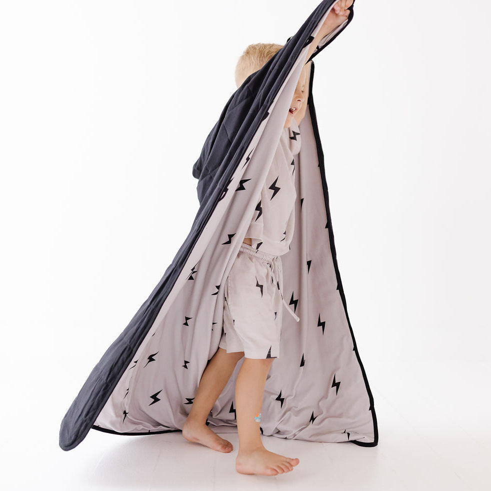 Amp'd Up Nuzzle Blanket